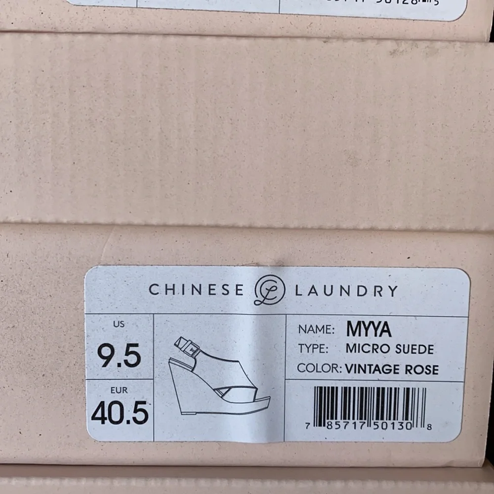 AUTH NIB CHINESE LAUNDRY MYYA WEDGE SANDAL